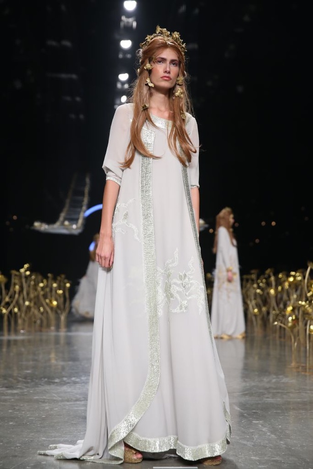 دعوة إلى السلام بلمسات ملكيّة في مجموعة "Zareena"