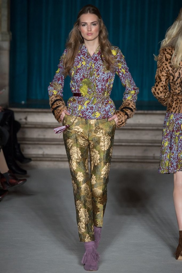 ماثيو وليامسون: لمسة من الأناقة والتداخلات اللونية المبتكرة