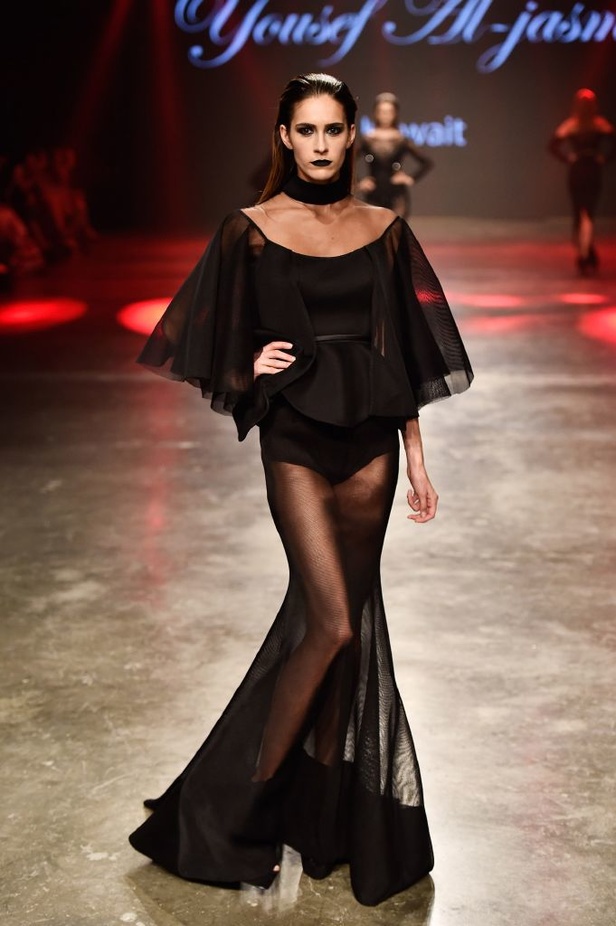 عرض ازياء Yousef El Jasmi لربيع و صيف 2016 