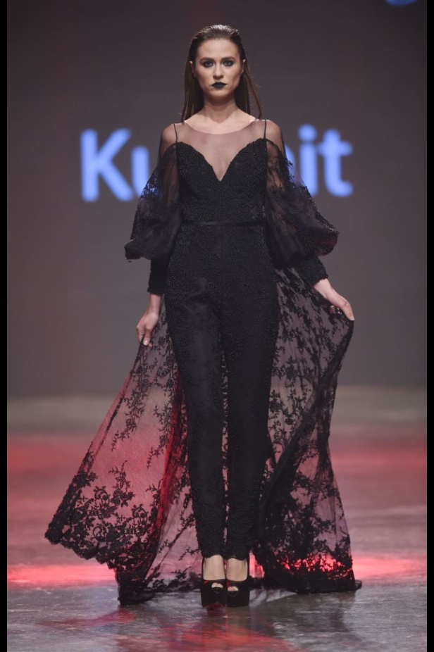 عرض ازياء Yousef El Jasmi لربيع و صيف 2016 