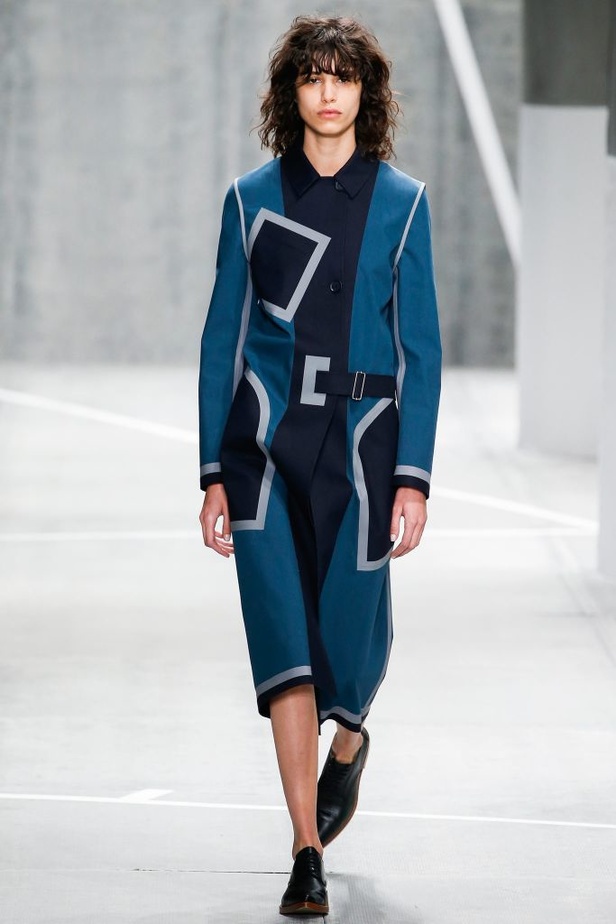 كلاسيكية رياضية معاصرة  في خريف "Lacoste"