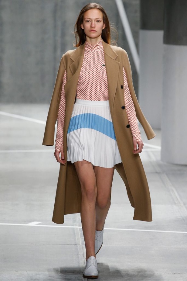 كلاسيكية رياضية معاصرة  في خريف "Lacoste"