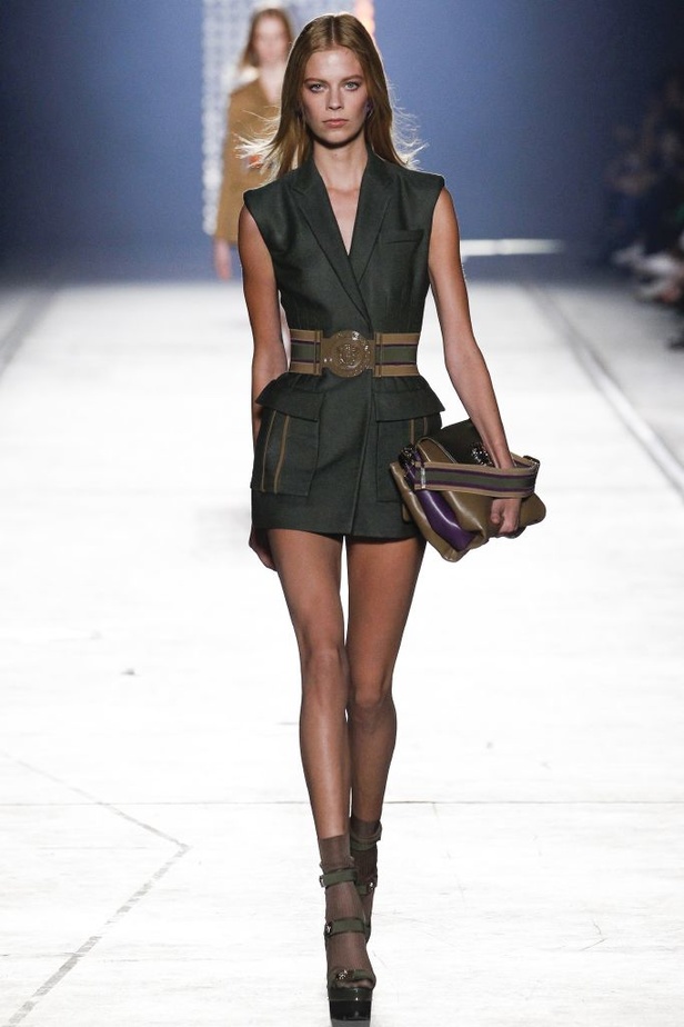 مجموعة Versace لربيع و صيف 2016