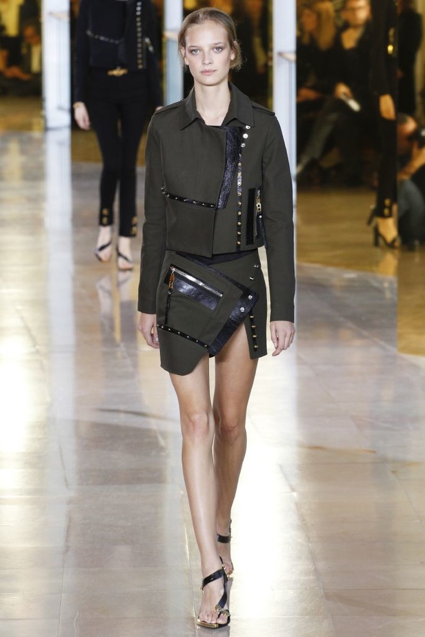 مجموعة Anthony Vaccarello لربيع و صيف 2016