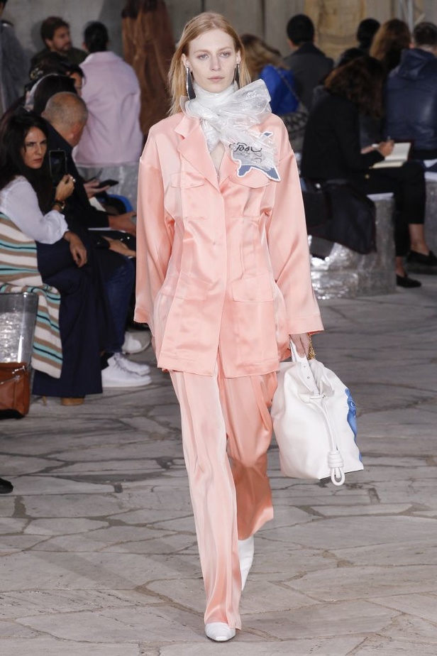 مجموعة Loewe لربيع و صيف 2016