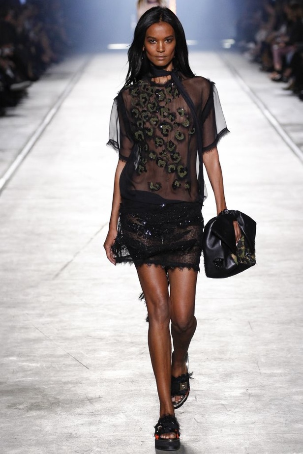 مجموعة Versace لربيع و صيف 2016