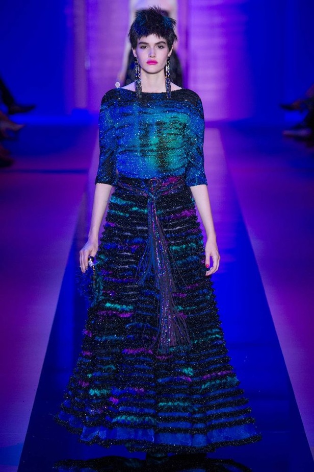 Armani Privé: شتاء صاخب و لامع !