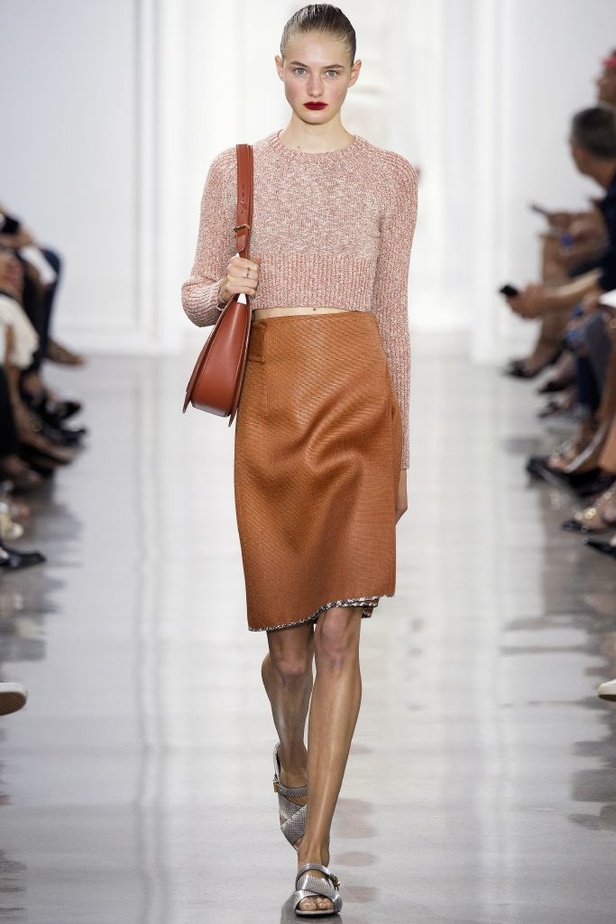 أنوثة وعصرية مبهرة في عرض ناجح لـJason Wu