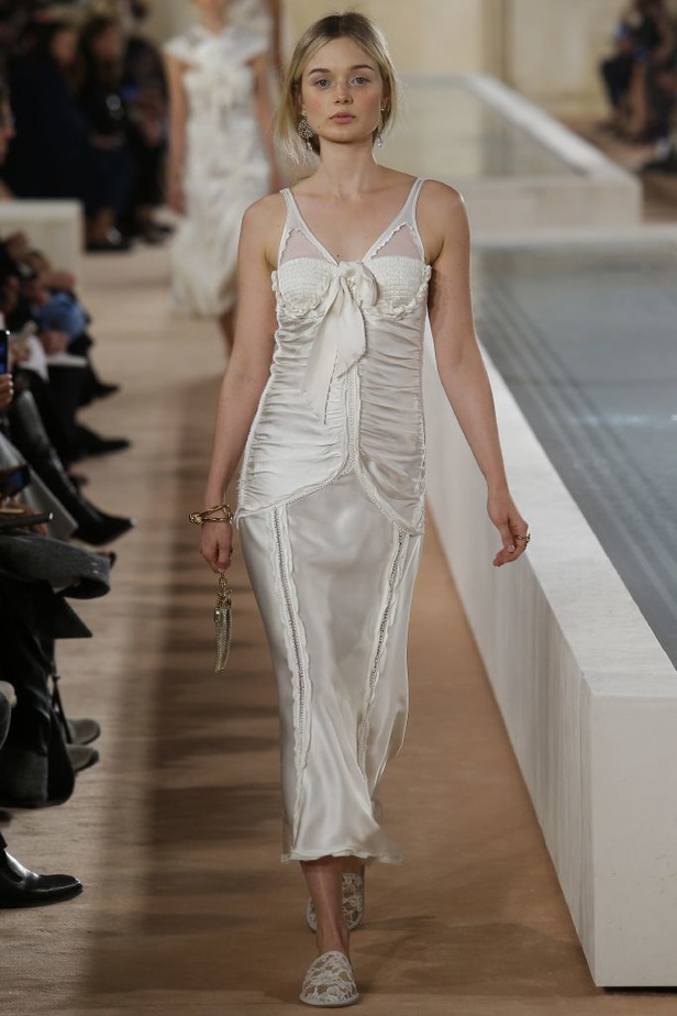 مجموعة Balenciaga لربيع و صيف 2016