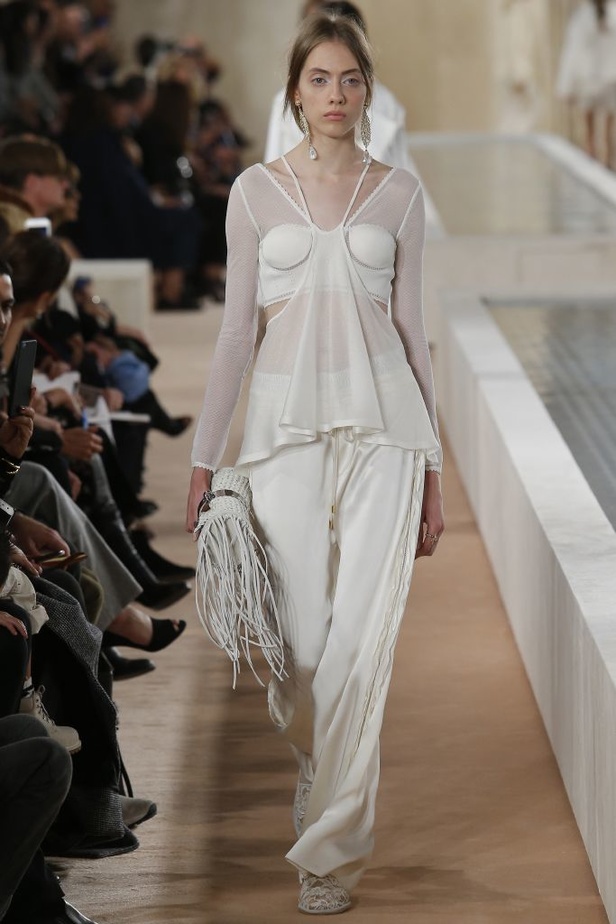 مجموعة Balenciaga لربيع و صيف 2016