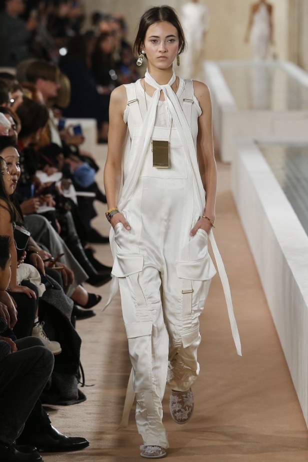 مجموعة Balenciaga لربيع و صيف 2016