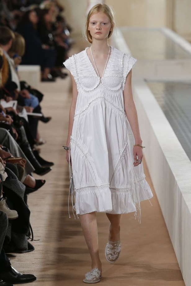 مجموعة Balenciaga لربيع و صيف 2016