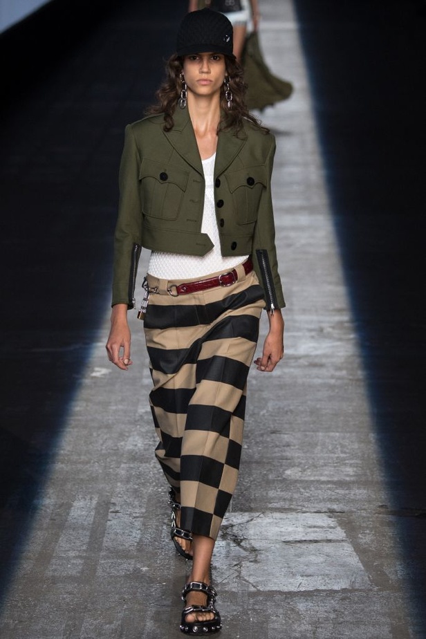 مجموعة متفردة لـAlexander Wang في جو مليء بالنجوم