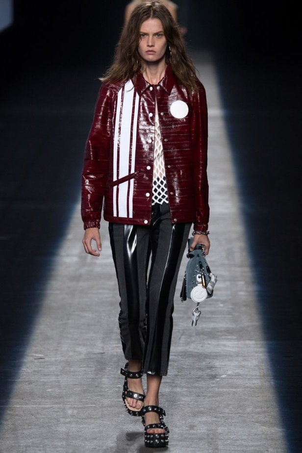 مجموعة متفردة لـAlexander Wang في جو مليء بالنجوم