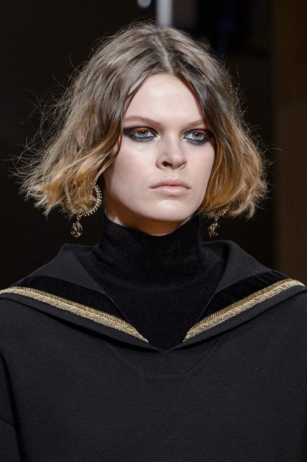  مجموعة Alberta Ferretti لخريف وشتاء 2017 !