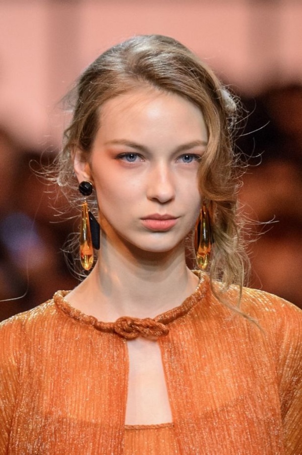 مجموعة أرماني بريفيه للأزياء الراقية لربيع و صيف 2017