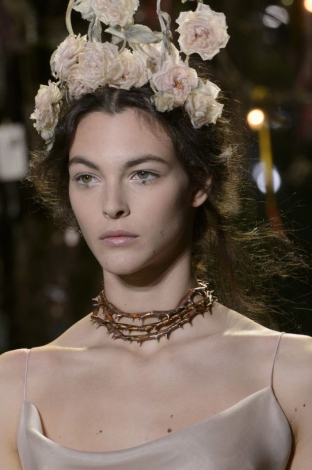 مجموعة الأزياء الفاخرة لدار ديور لموسم ربيع 2017