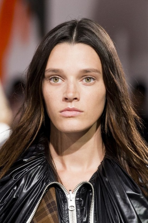  ازياء كالفن كلاين في أسبوع الموضة النيوركى للصيف