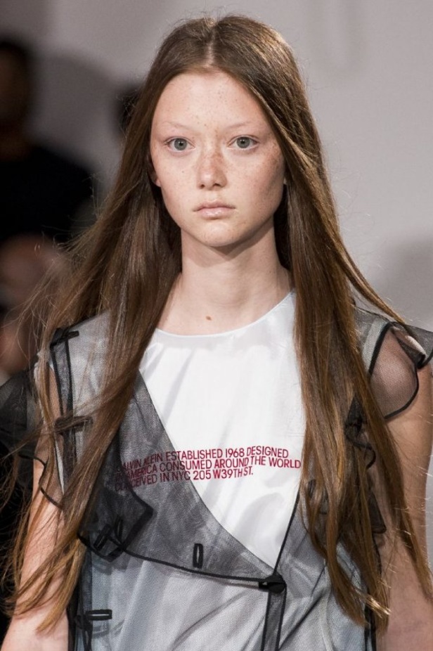  ازياء كالفن كلاين في أسبوع الموضة النيوركى للصيف