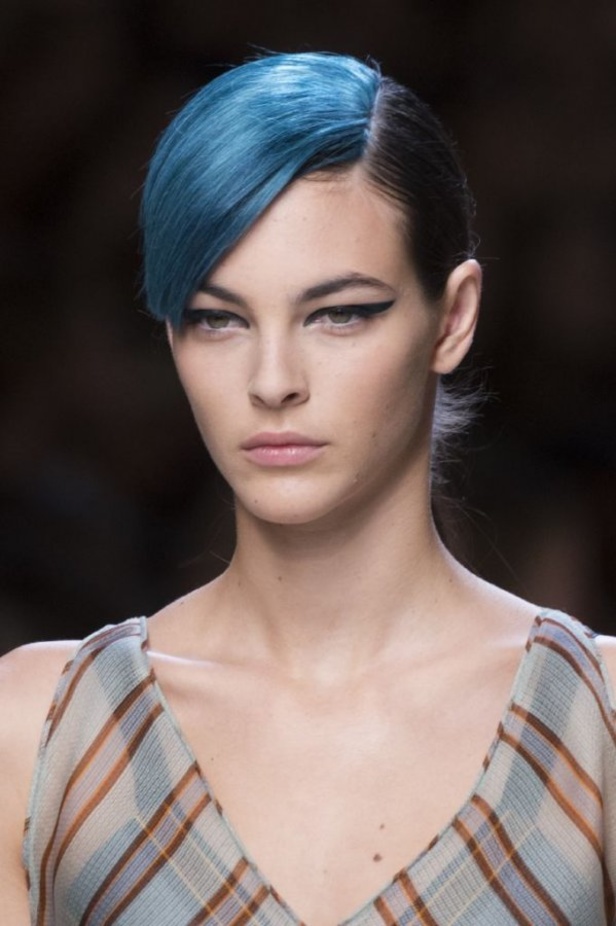 مجموعة Fendi لربيع وصيف 2018 للأزياء الجاهزة !