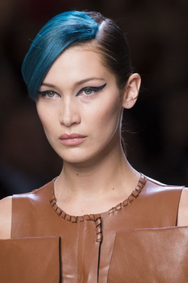 مجموعة Fendi لربيع وصيف 2018 للأزياء الجاهزة !