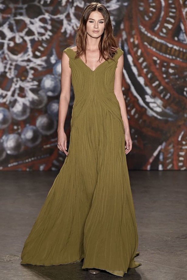Jenny Packham.. الأناقة والأنوثة البراقة