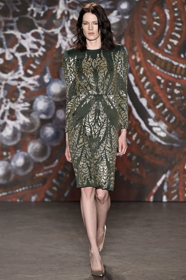 Jenny Packham.. الأناقة والأنوثة البراقة