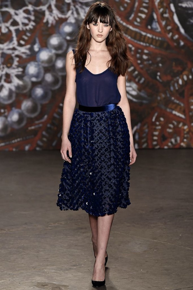 Jenny Packham.. الأناقة والأنوثة البراقة