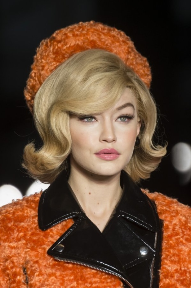 عرض ازياء موسكينو لخريف وشتاء 2018