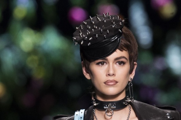 مجموعة Moschino لربيع وصيف 2018