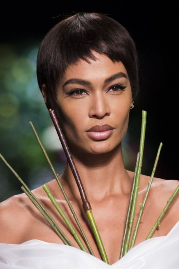 مجموعة Moschino لربيع وصيف 2018