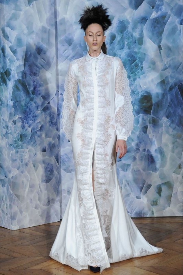 Alexis Mabille: جرأة بالألوان والقصّات 