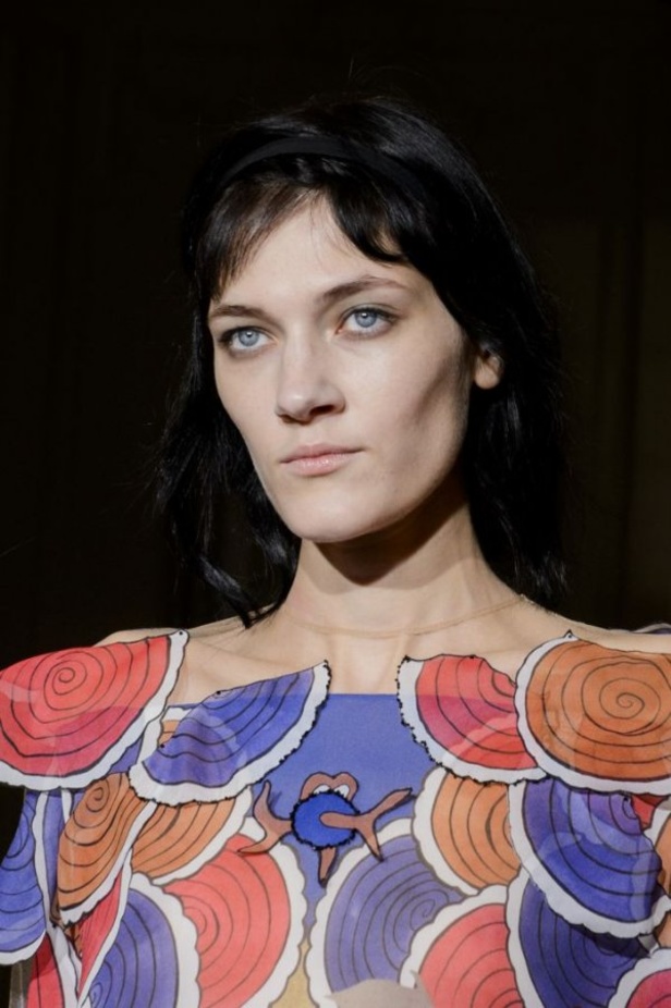 مجموعة الألبسة الراقية من شياباريلي لربيع 2017