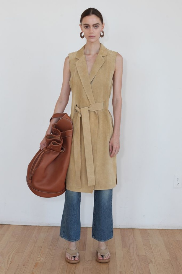 مجموعة باهتة وغير ملفتة من Simon Miller!