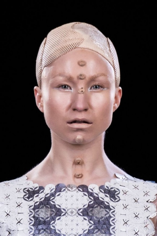 تصاميم صاخبة في مجموعة Yuima Nakazato لربيع وصيف 2017