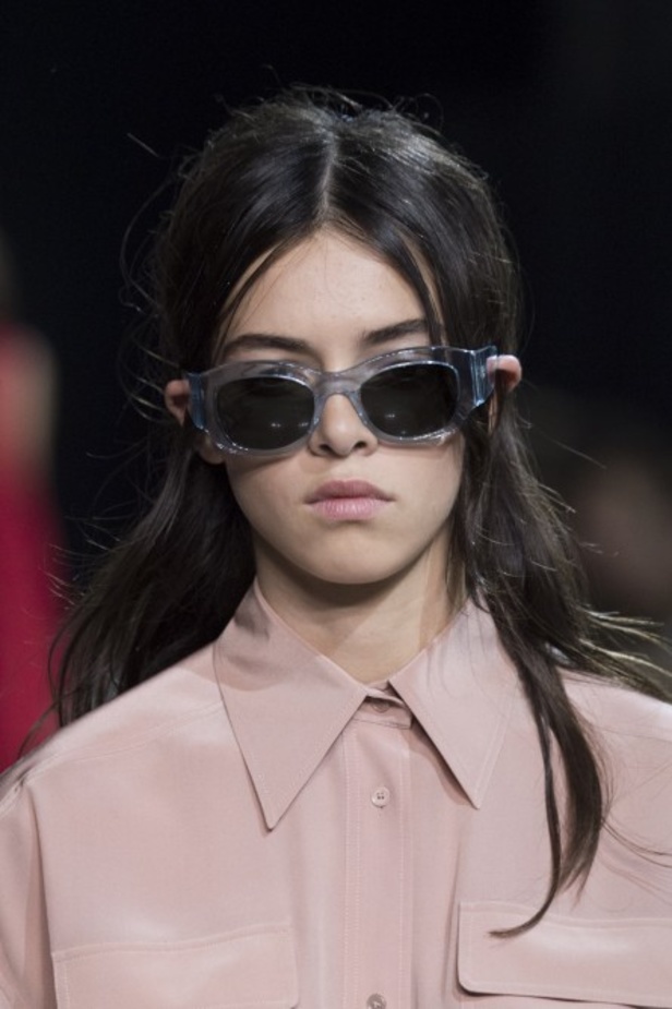 اسبوع الموضة في باريس 2019 أزياء ROCHAS الفاخرة لربيع وصيف 2020