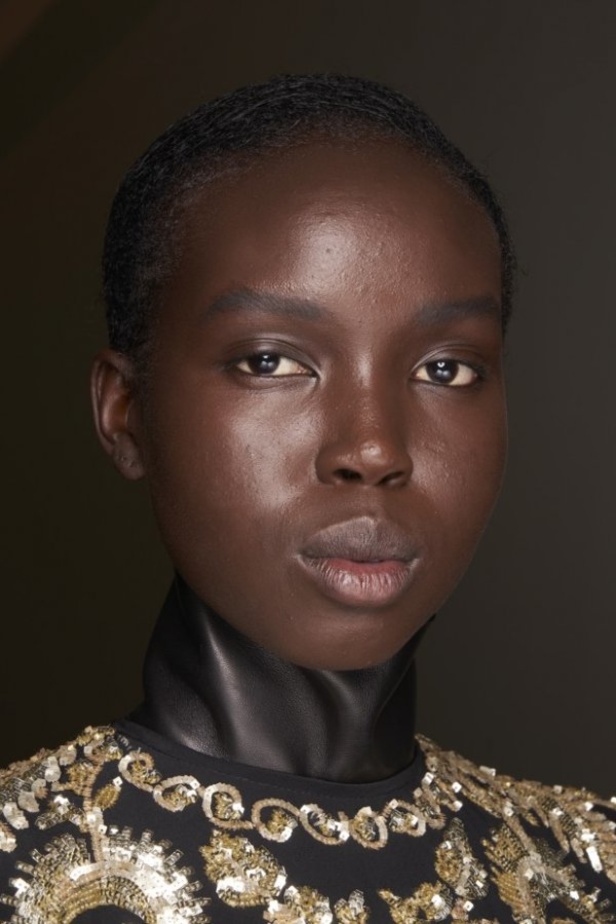 مجموعة Rochas لموسم خريف وشتاء 2020-2021