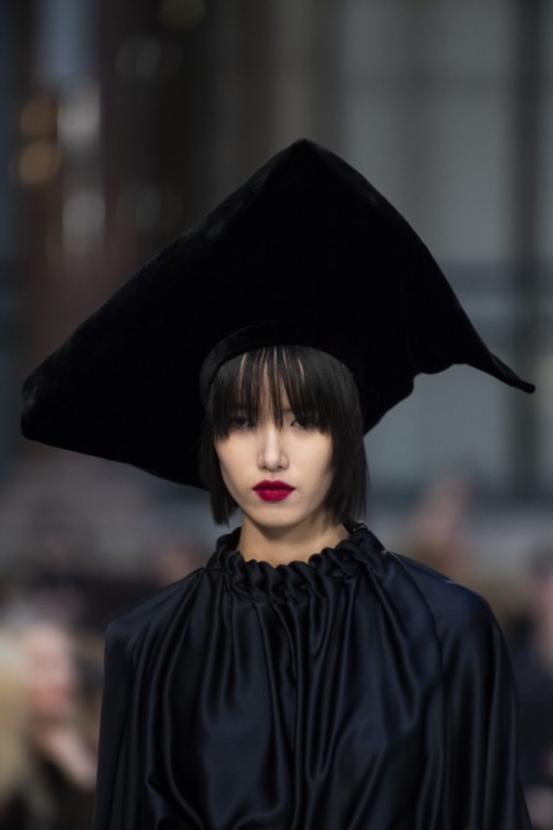 ازياء ROKSANDA لخريف وشتاء 2020-2021 خلال اسبوع الموضة في لندن   