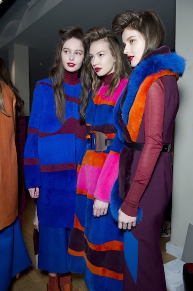 Roksanda Llincic......قوّة بالألوان واحتشام بأناقة 