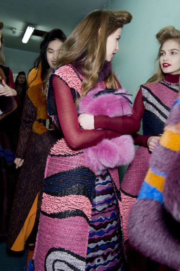 Roksanda Llincic......قوّة بالألوان واحتشام بأناقة 