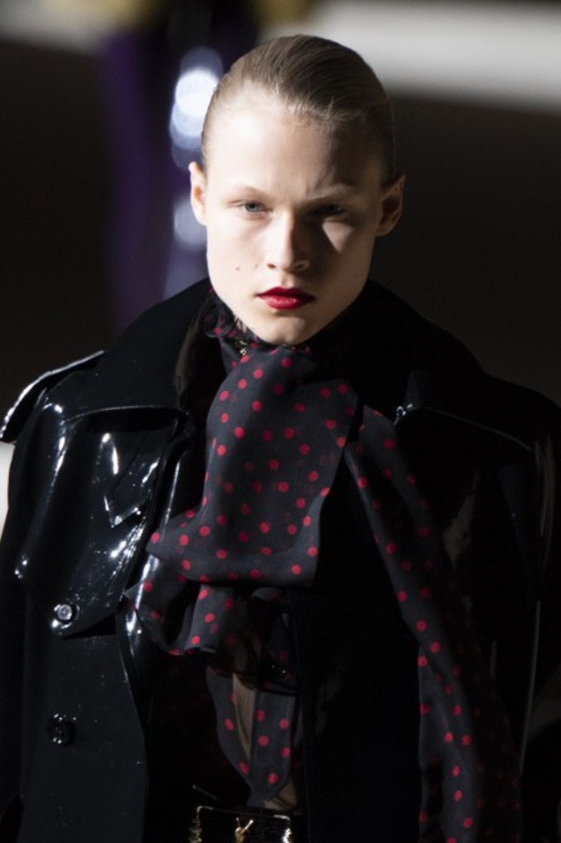 مجموعة سان لوران خريف وشتاء 2020-2021 من باريس