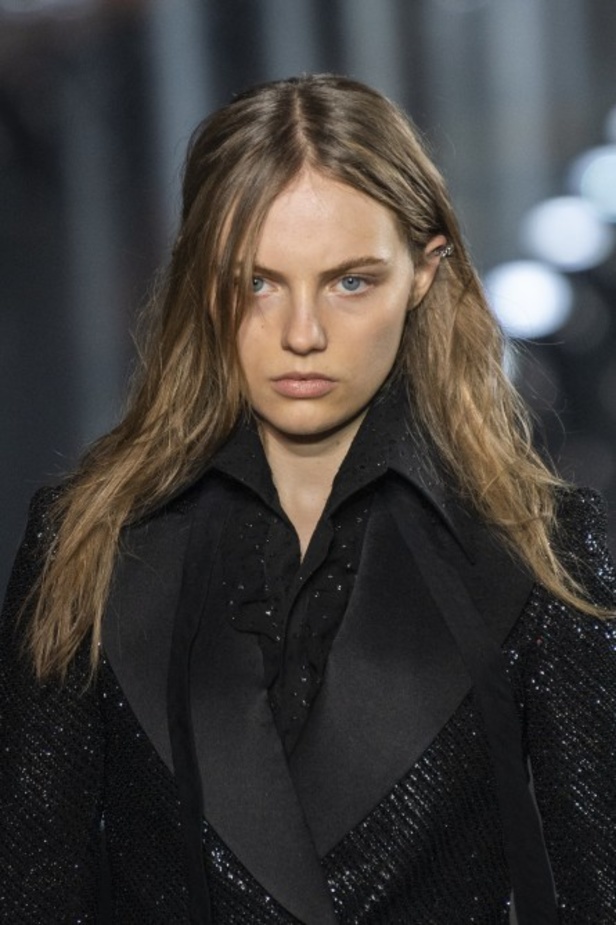 اسبوع الموضة في باريس 2019 مجموعة SAINT LAURENT لربيع وصيف 2020