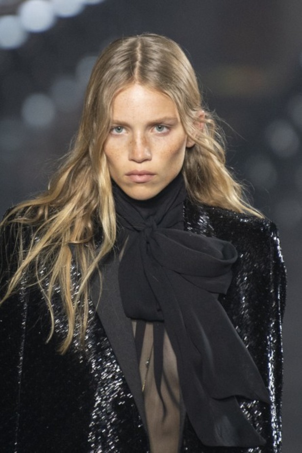 اسبوع الموضة في باريس 2019 مجموعة SAINT LAURENT لربيع وصيف 2020