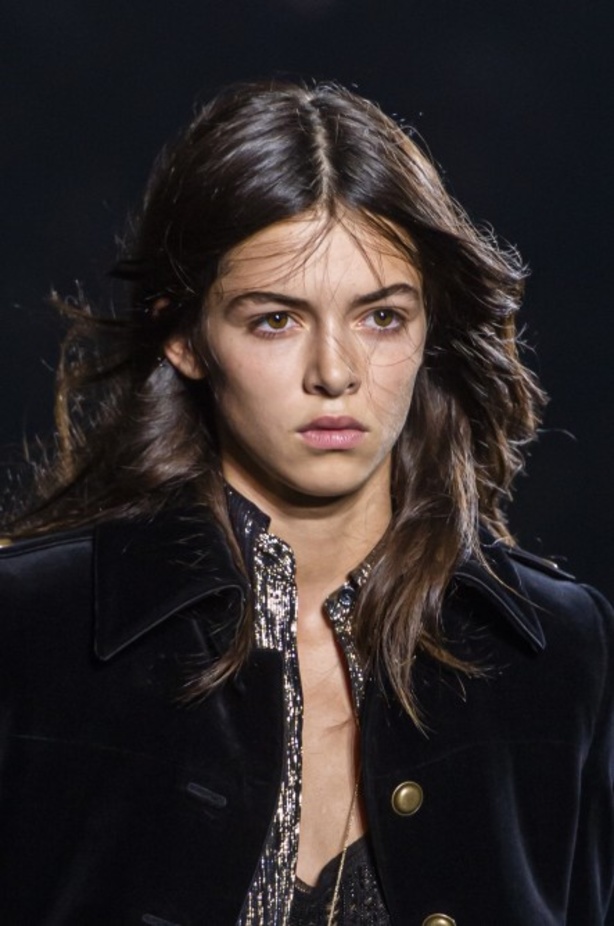 اسبوع الموضة في باريس 2019 مجموعة SAINT LAURENT لربيع وصيف 2020