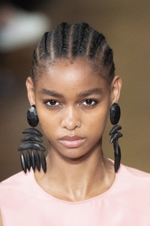 اسبوع الموضة في باريس 2019 مجموعة ستيلا مكارتني لربيع وصيف 2020