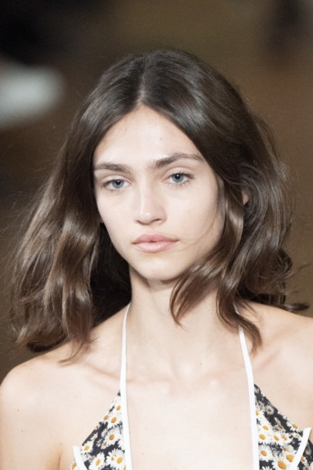 اسبوع الموضة في باريس 2019 مجموعة ستيلا مكارتني لربيع وصيف 2020