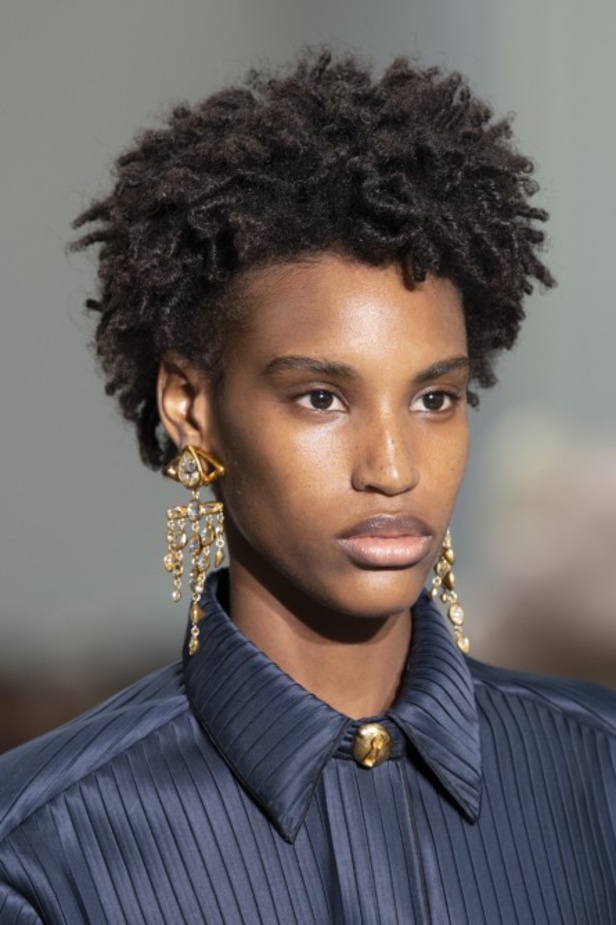 عرض ازياء سكياباريلي haute couture ربيع وصيف 2020 