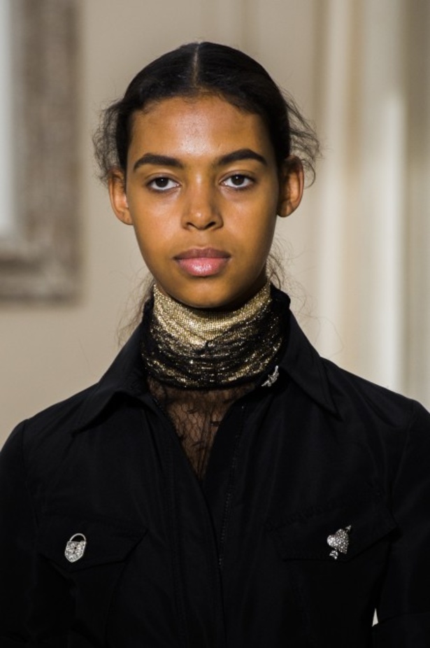 عرض Schiaparelli للأزياء الراقية لخريف وشتاء ٢٠١٨ !