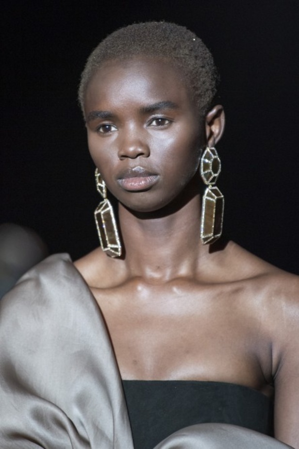 مجموعة Schiaparelli للهوت كوتور لشتاء 2019