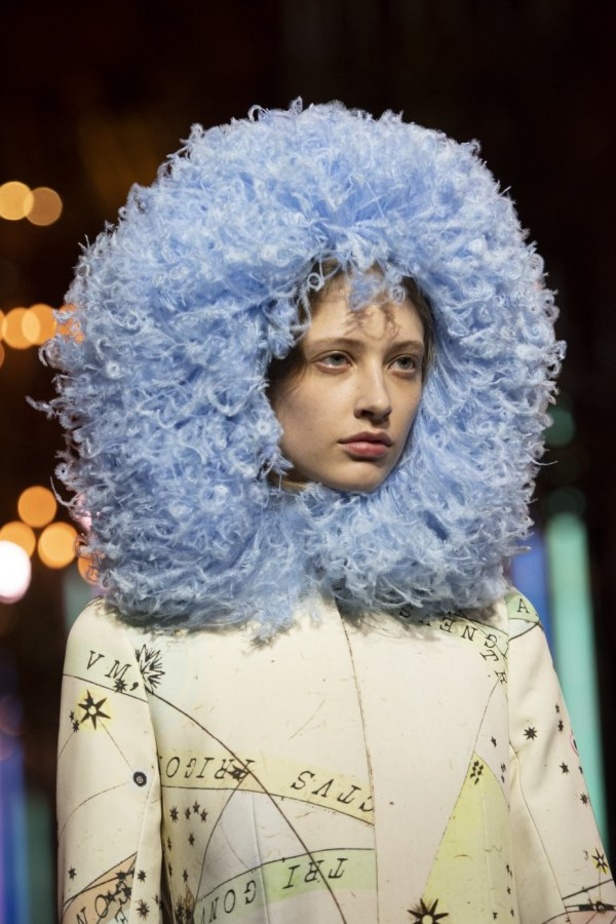 مجموعة سكياباريلي للهوت كوتور لربيع وصيف 2019